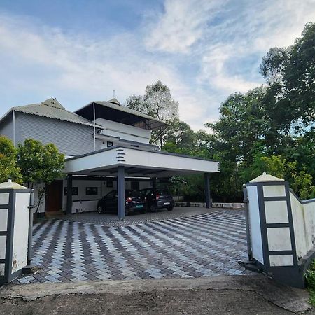 Ebs Guest House Nedumbassery Exterior foto