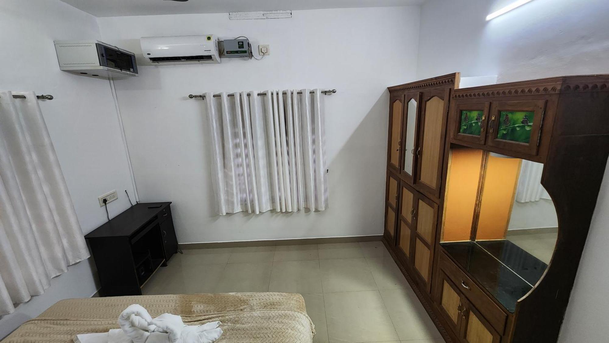 Ebs Guest House Nedumbassery Exterior foto